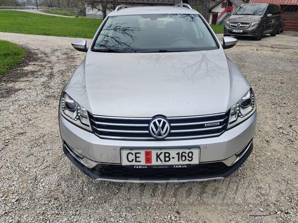 Volkswagen - Passat Alltrack - 2.0TDI