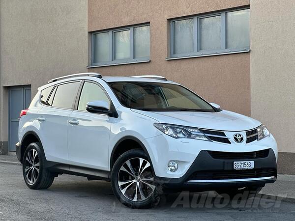 Toyota - RAV 4 - Uvoz CH