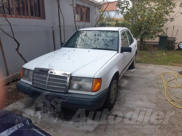 Mercedes Benz - 250 - 2.5  d