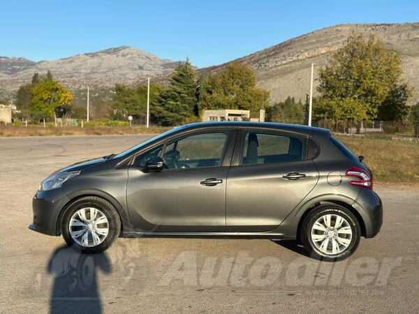 Peugeot - 208 - 1.6 hdi