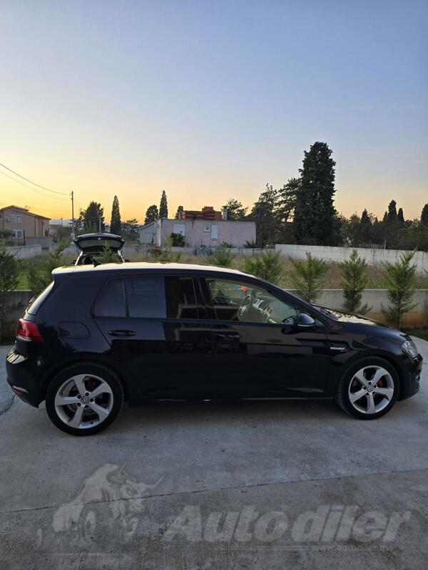 Volkswagen - Golf 7 - 1.6 TDI