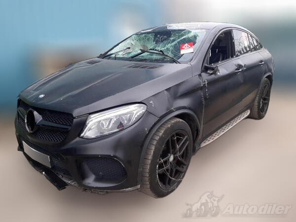 U djelovima Mercedes Benz - GLE 300 3.0 642826