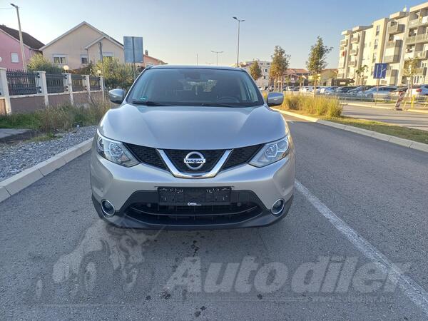 Nissan - Qashqai - 15 dci