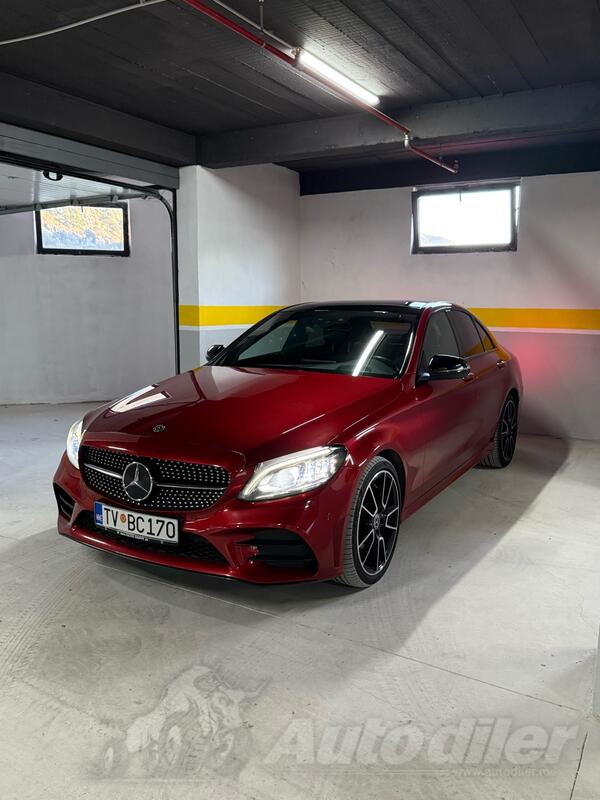 Mercedes Benz - C 300 - 4 Matic