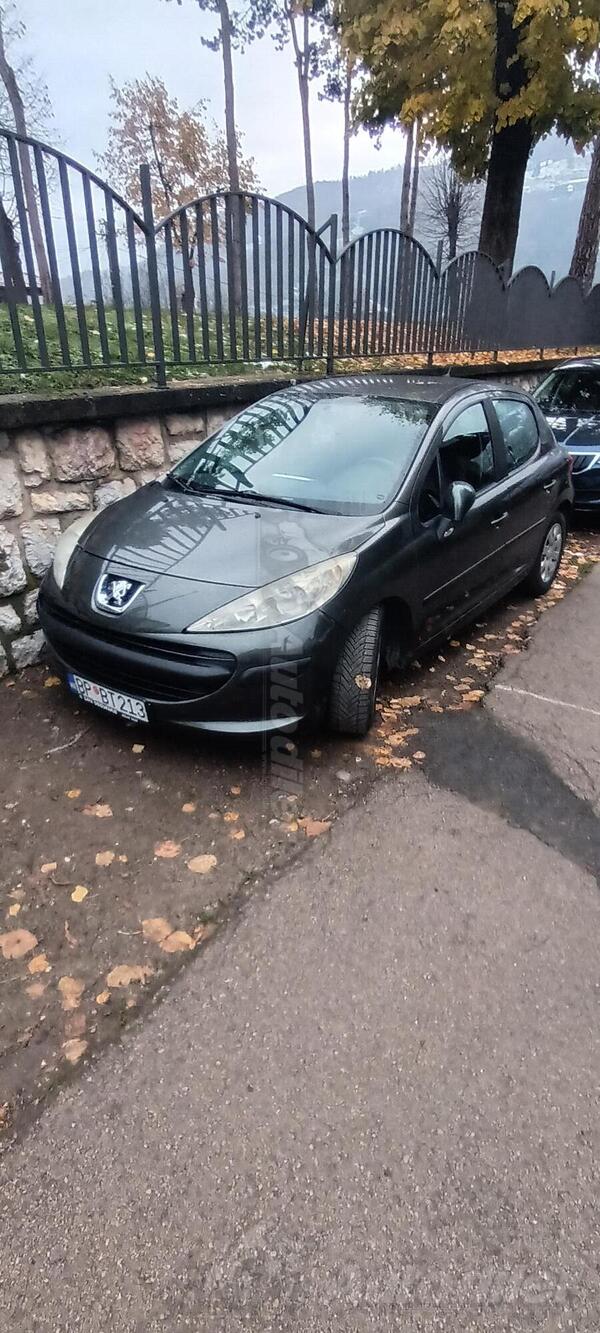 Peugeot - 207 - 1,4 hdi