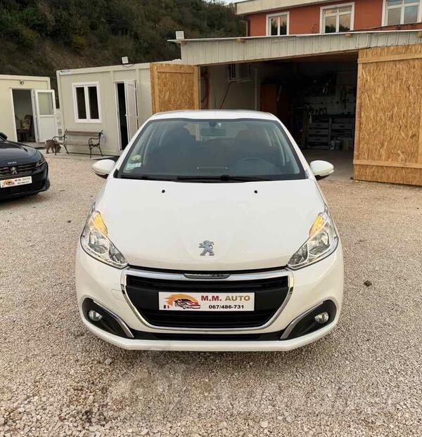 Peugeot - 208 - 1.6 HDI 12/2017g