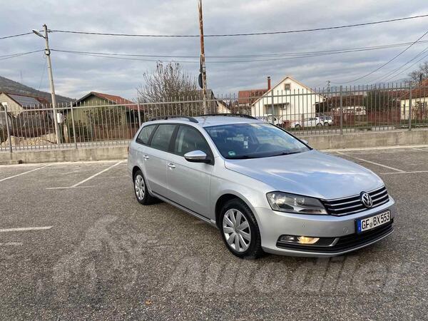 Volkswagen - Passat