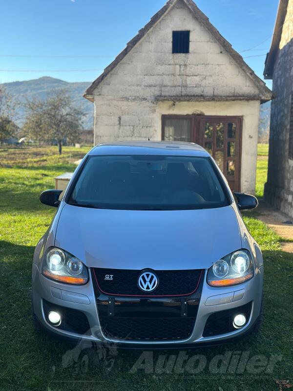 Volkswagen - Golf 5 - 1.9 TDI