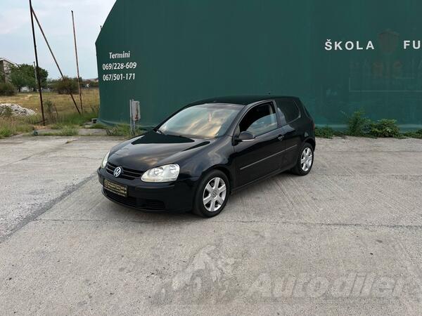 Volkswagen - Golf 5 - 1.9 TDI