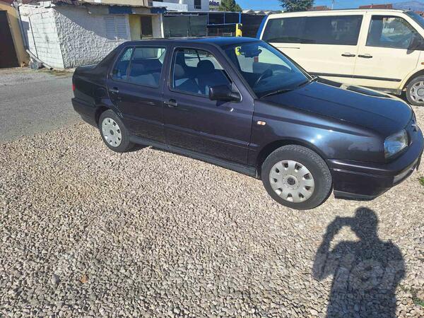 Volkswagen - Vento - 1.9 tdi