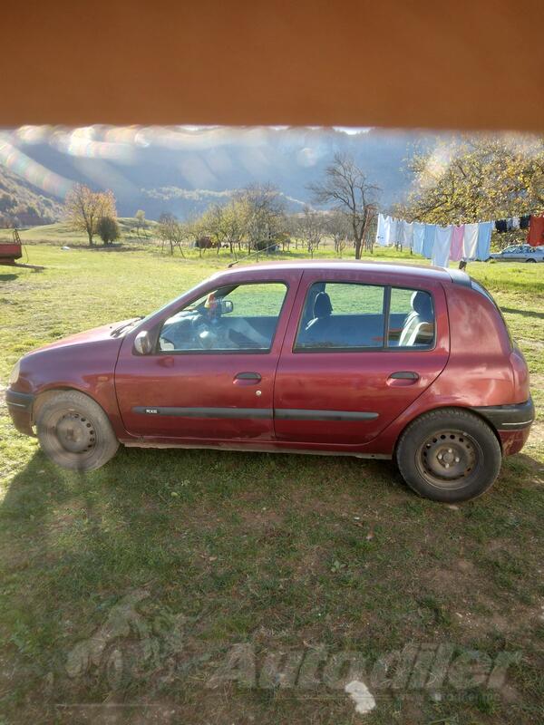 Renault - Clio - 1.4