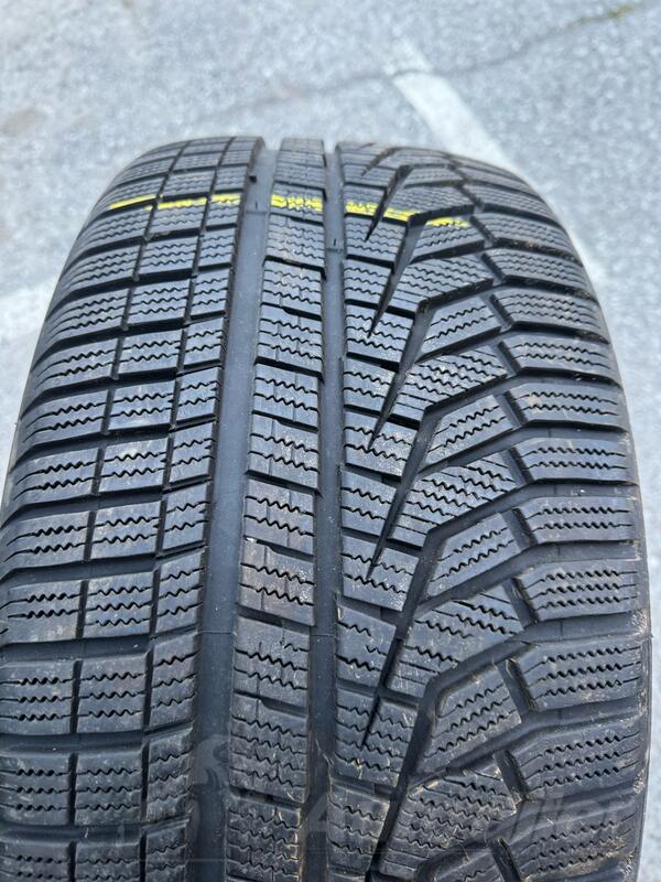 Hankook - 255 35r20 - Zimska guma