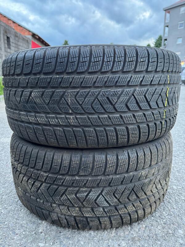 Pirelli - 295 40r20 - Zimska guma