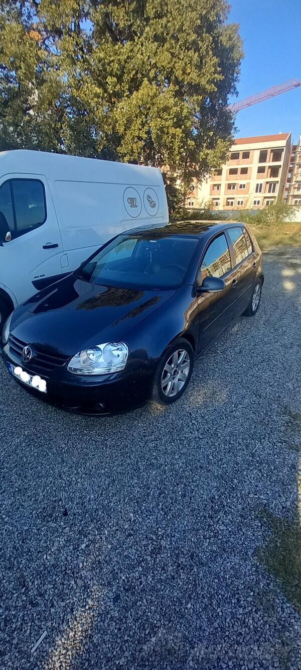 Volkswagen - Golf 5 - 2.0 tdi