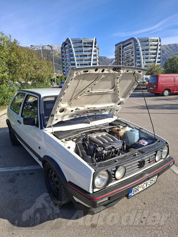 Volkswagen - Golf 2 - 2.0 16v