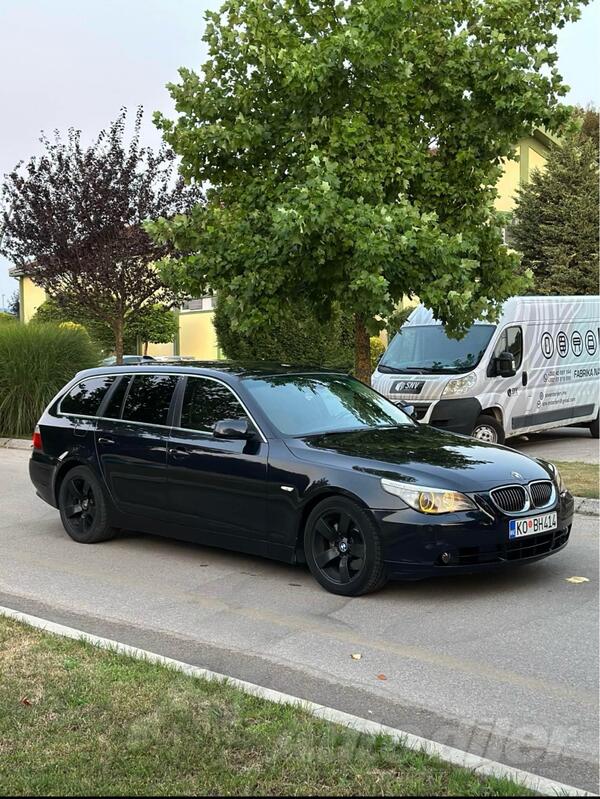 BMW - 530 - e61