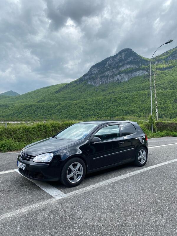 Volkswagen - Golf 5 - 1.9 TDI