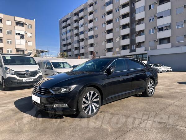 Volkswagen - Passat - 2.0 TDI DSG-Tiptronik Comfort Line 150 KS- Novi model