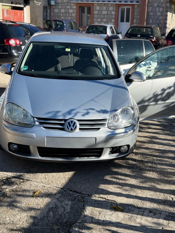 U djelovima Volkswagen - Golf 5 2.0 16v BKD