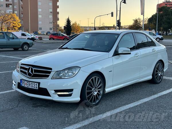 Mercedes Benz - C 200 - AMG