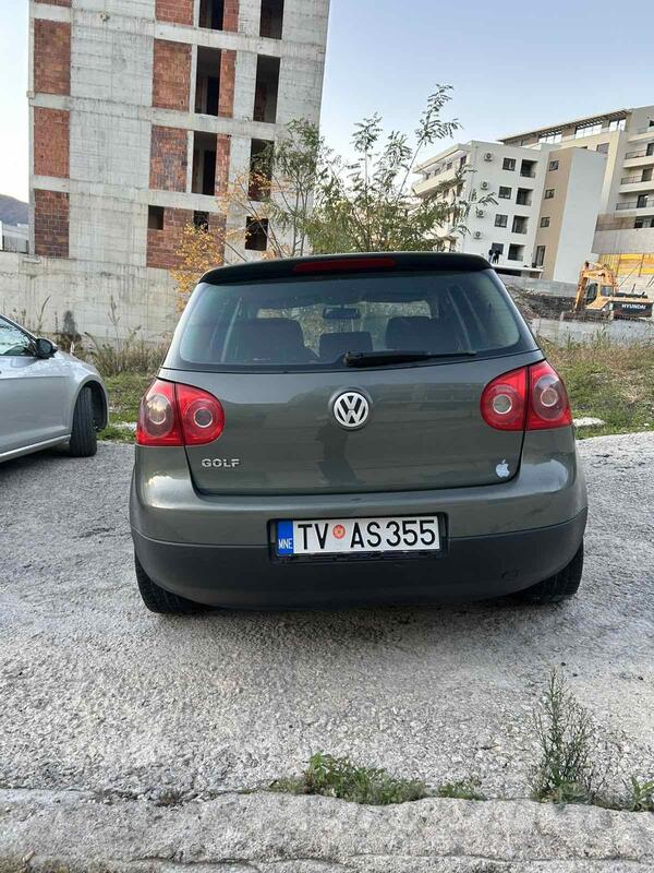 Volkswagen - Golf 5 - 1.9 TDI