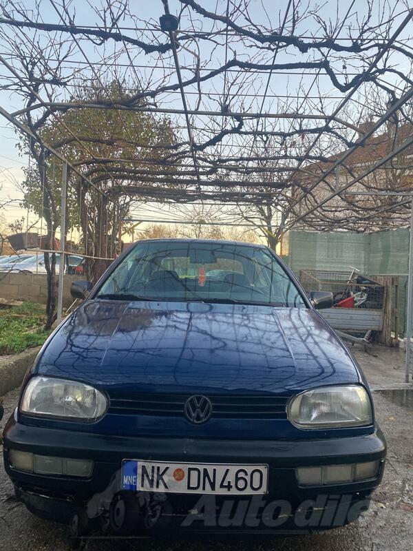 Volkswagen - Golf 3 - 1.4 benzin