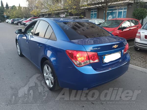 Chevrolet - Cruze - 2.0