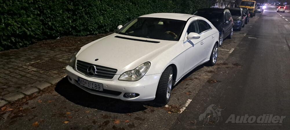 Mercedes Benz - CLS 320 - CLS 320 CDI 4 MATIC