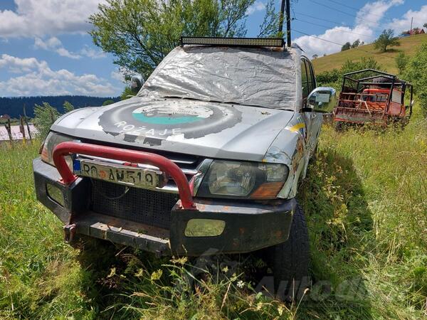 Mitsubishi - Pajero 3.2  DID in parts