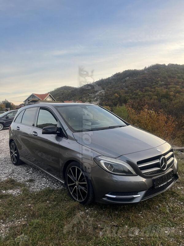 Mercedes Benz - B 180 - 2.0 CDI