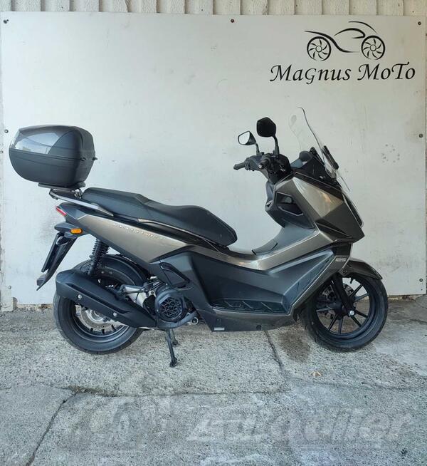 Kymco - SKYTOWN 125