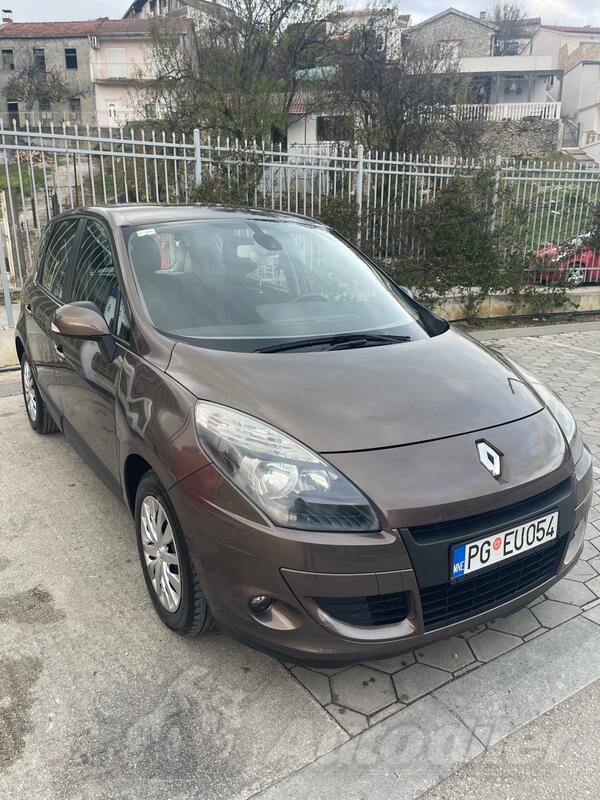 Renault - Scenic - 1.9 DCI