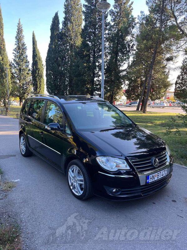 Volkswagen - Touran - 2.0 TDI