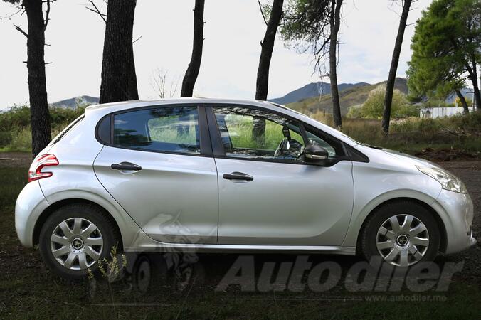 Peugeot - 208 - 1.4 HDI