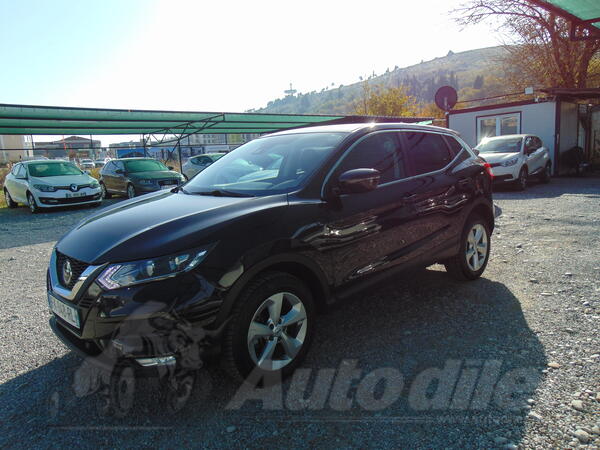 Nissan - Qashqai - automatik 1.5 dci