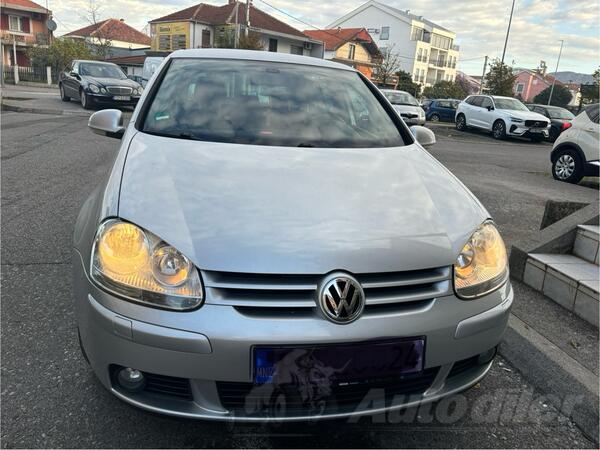 Volkswagen - Golf 5 - 1.9 TDI