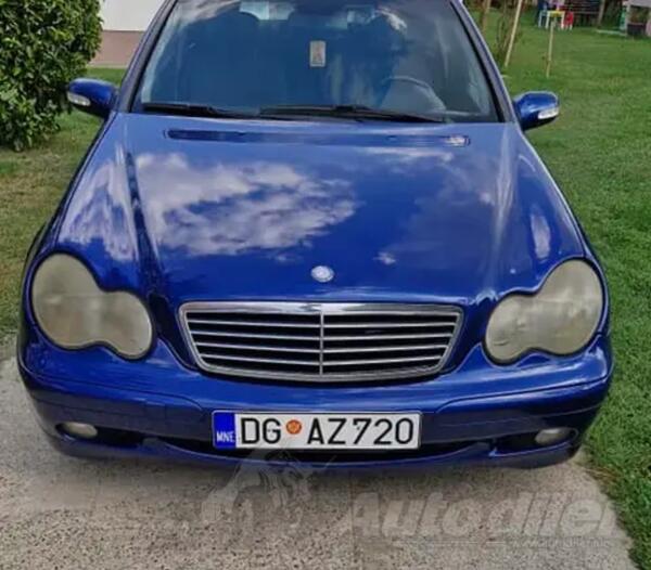 Mercedes Benz - C 220 - 220