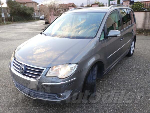 Volkswagen - Touran - 2.0