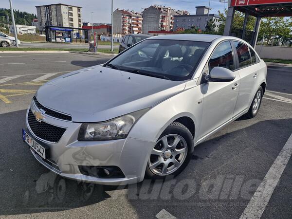 Chevrolet - Cruze - 2.0