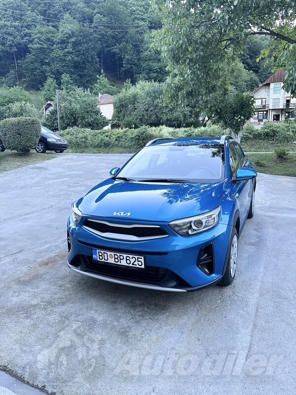 Kia - Stonic - 1.4 benzin