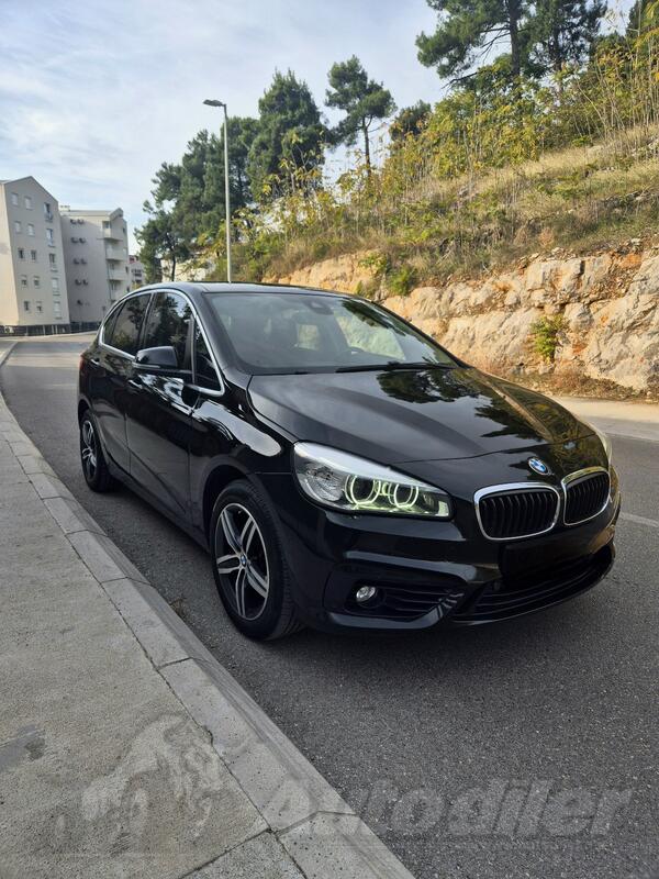 BMW - 218 Active Tourer - 18d Sportline