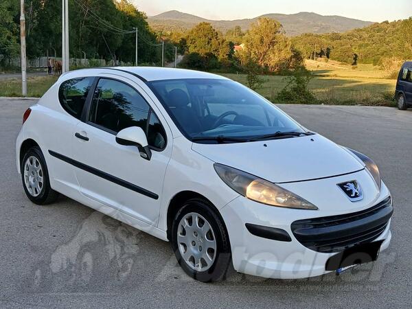 Peugeot - 207 - 1.4.hdi