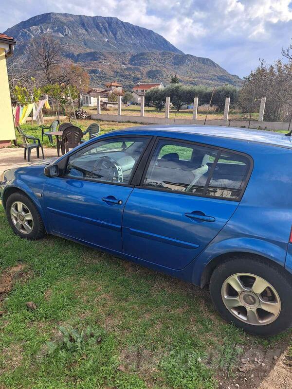 Renault - Megane - 1.6 16v