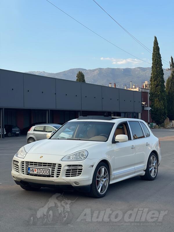 Porsche - Cayenne - 4.8 TURBO