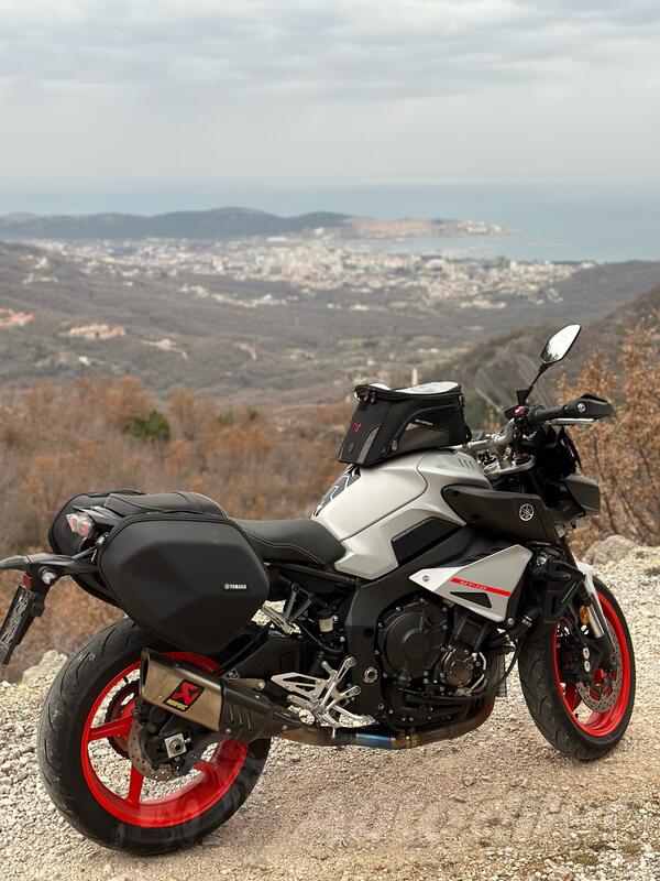 Yamaha - MT-10