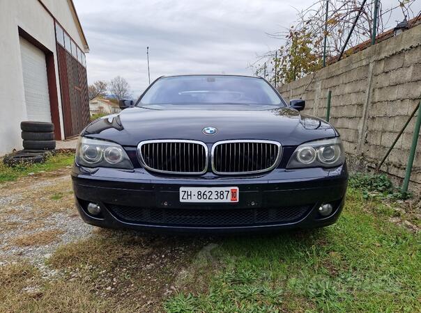 BMW - 740 - 740i