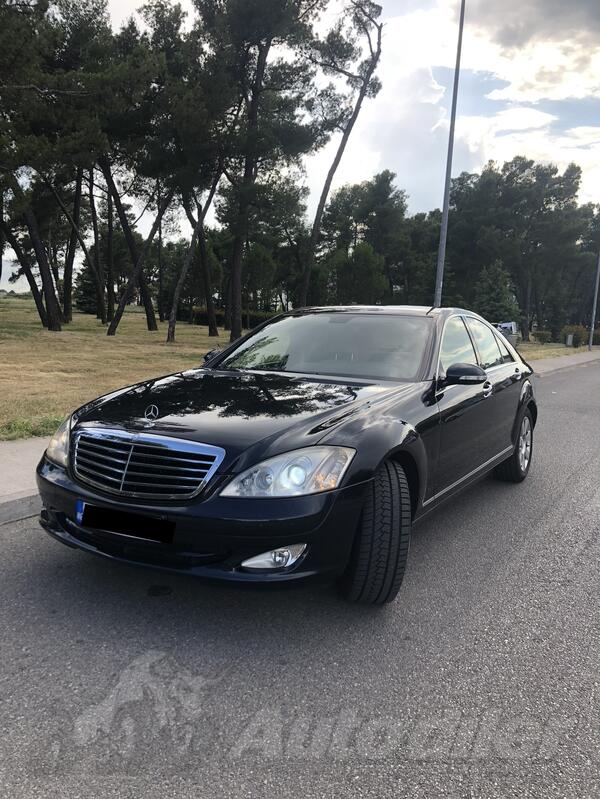 Mercedes Benz - S 320