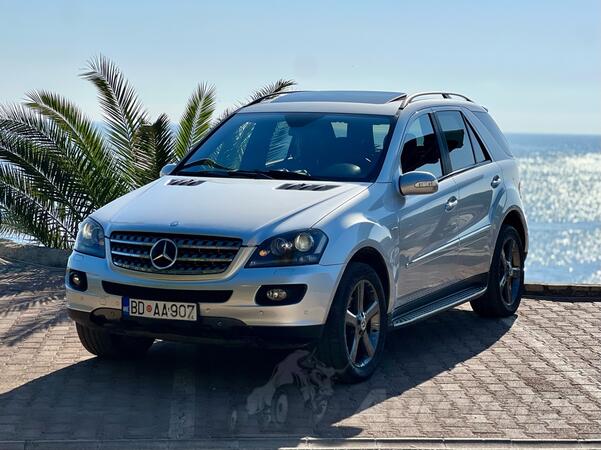 Mercedes Benz - ML 320 - 4 MATIC EDITION