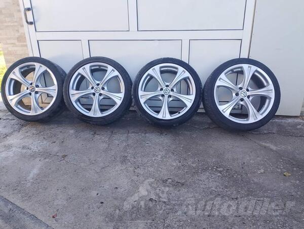 Fabričke rims and I tires