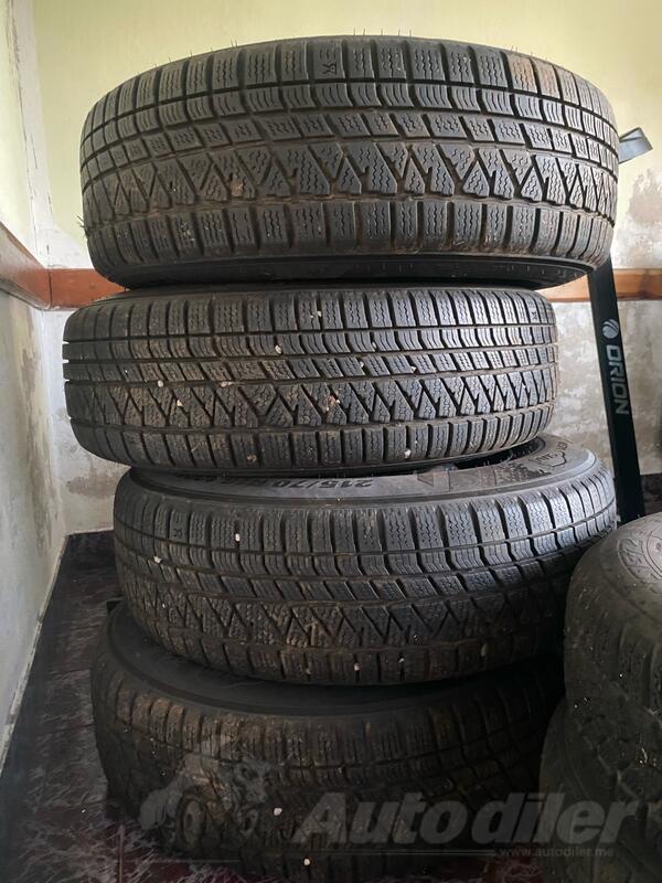 Fabričke rims and 215 70 16 KUMHO 2023god tires